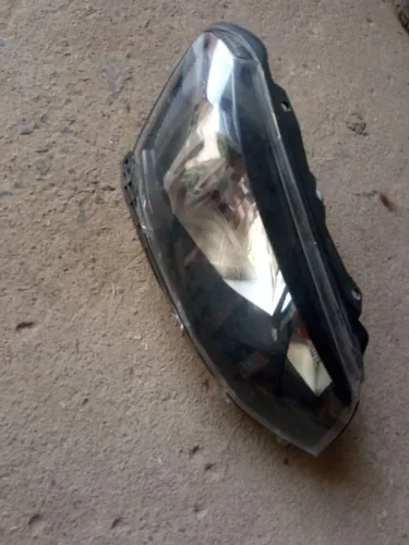 Farol lado direito gol g6 usado em bom estado