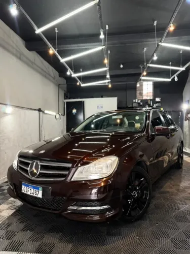 Mercedes-Benz C-180 CGI Classic 1.8 16V 156cv Aut. 2012
