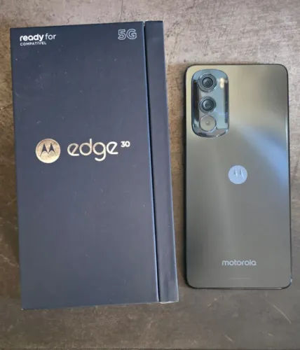 Motorola EDGE 30