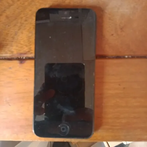 iPhone 5g com defeito só para tirar peças