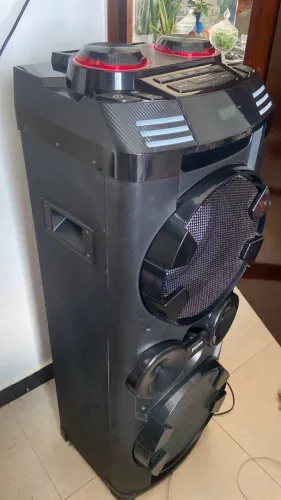 Caixa de som Philco extreme 1800w de potência