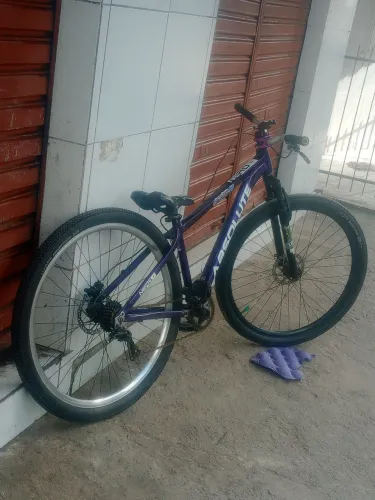 Nero 5 com documento pra rolo em bike do interesse