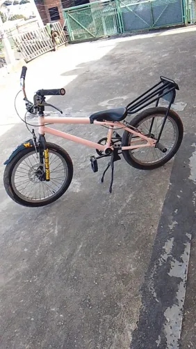 Bicicleta montadinha