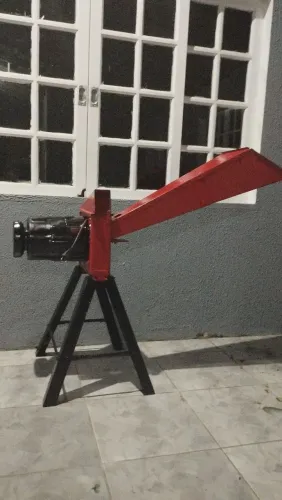 Máquina de cortar trato