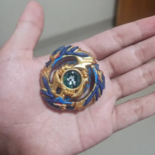 Drain Fafnir eight Nothing takara tomy + lançador de brinde