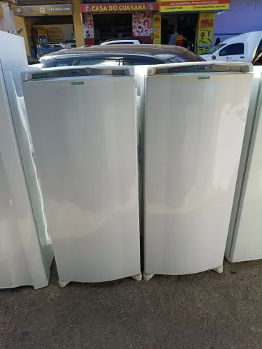 Frizer vertical