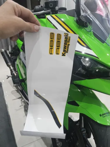 Adesivos da carenagem da Kawasaki ninja 500 cilindradas 2025