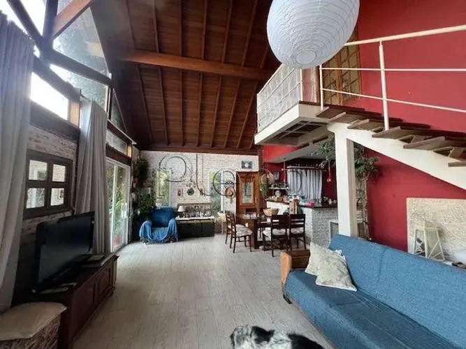 Casa à Venda no Condomínio Marambaia em Vinhedo, no bairro Marambaia.