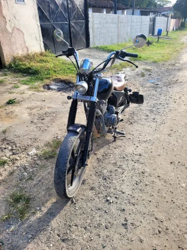 Dafra Kansas 150