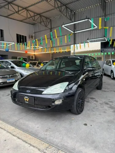Ford Focus 1.8 16V 5P 2003