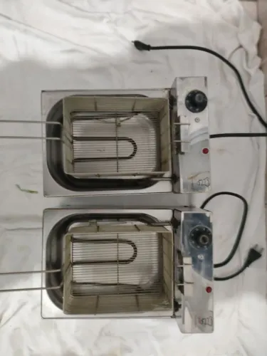 Kit 2 Fritadeiras Elétricas Comerciais
