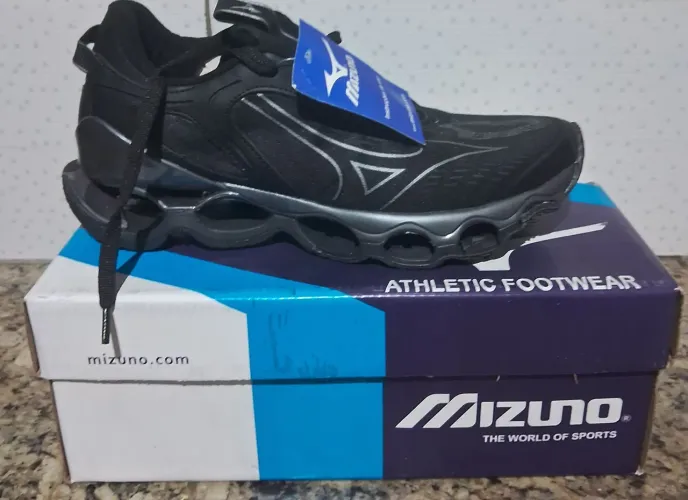 Tênis masculino tamanho 41