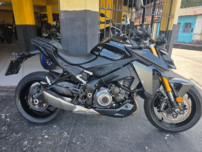 SUZUKI GSX S1000 ABS, 2024 ( 6.700 kms ) EXTRA..
