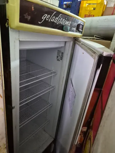 Cervejeiras e freezer 