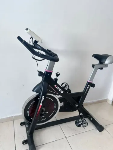 Bicicleta Ergométrica Spinning Kikos F5i