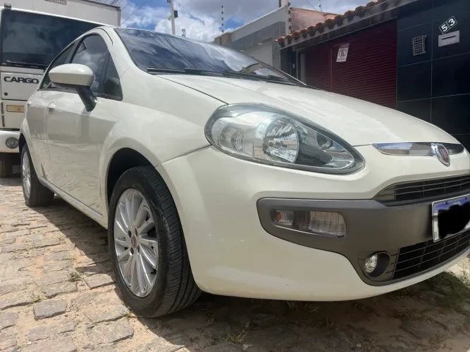 Fiat Punto Essence SP 1.6 Flex 16V 5P 2016