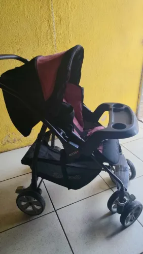 Vende-se CARRINHO DE BEBÊ