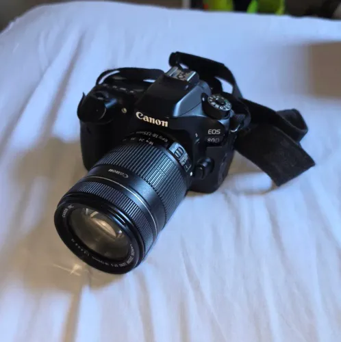 Camera Canon EOS 80D