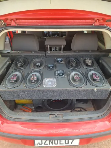 VENDE-SE SOM AUTOMOTIVO