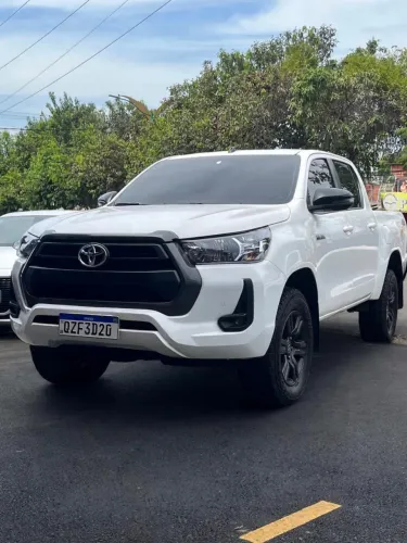 Toyota Hilux CD SR 4X4 2.8 TDI Diesel Aut. 2024