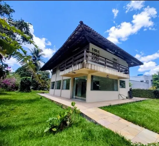 Tarumã- 4 quartos, piscina- 5 minutos do Aeroporto- casa Urbana com perfil de casa campo