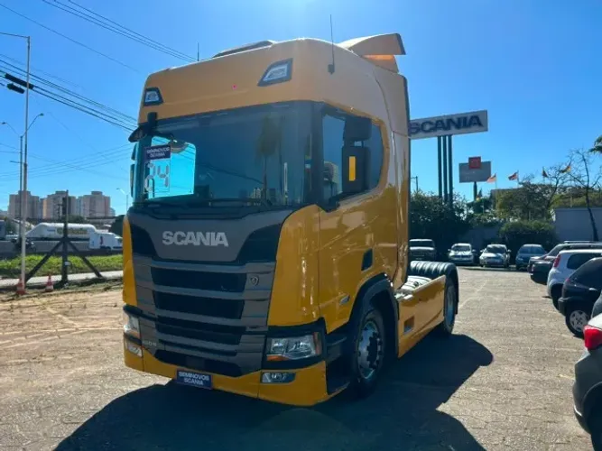 Scania Super R460 4X2 Seminovo