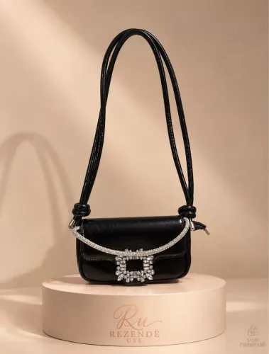 Bolsa nova linda ainda na etiqueta