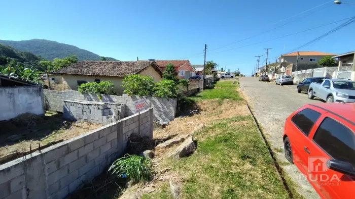 Terreno à Venda em Imbituba - Paes Leme
