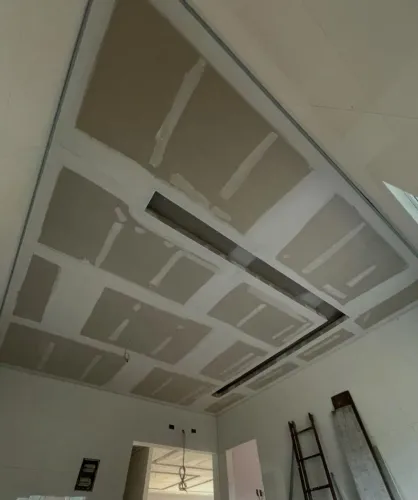 Gesso , drywall etc...