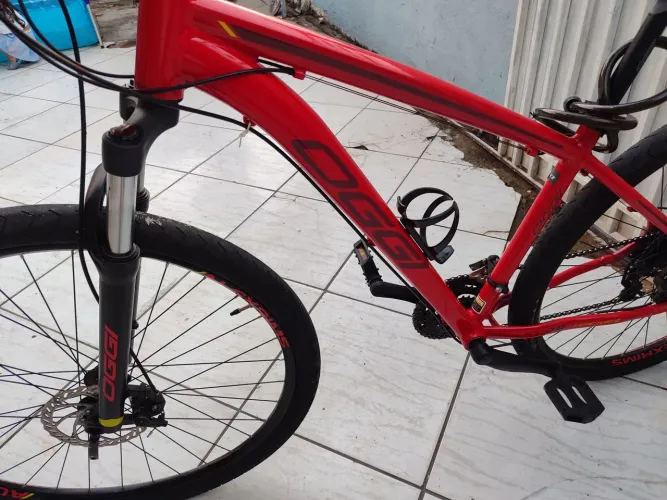 Bocicleta aro 29 seminova linda ( retirar no local )