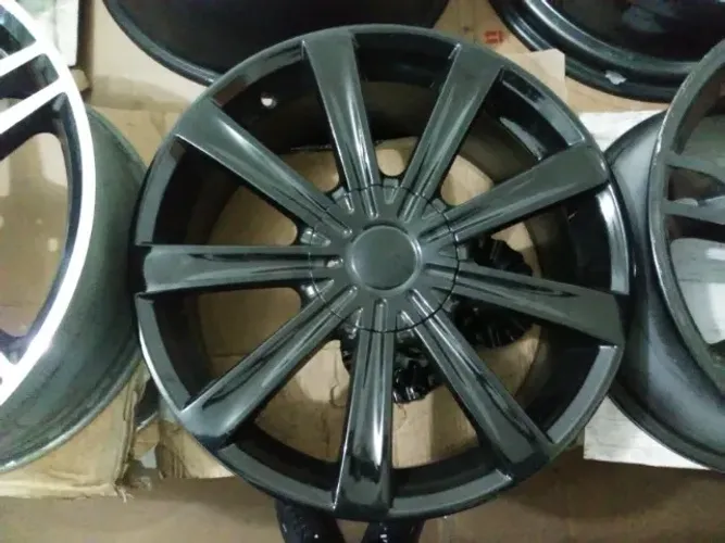 Jogo de rodas aro 18 tsw devine 5x100 5x114 18x7,5 et 35 preta