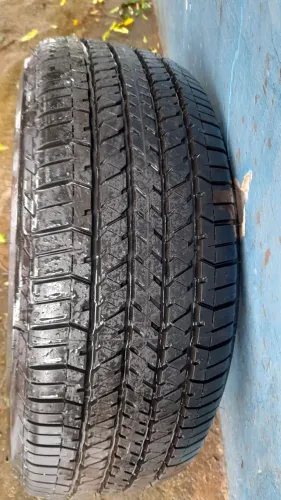 Pneu Brigestone ,265/60/18 novo s uso.