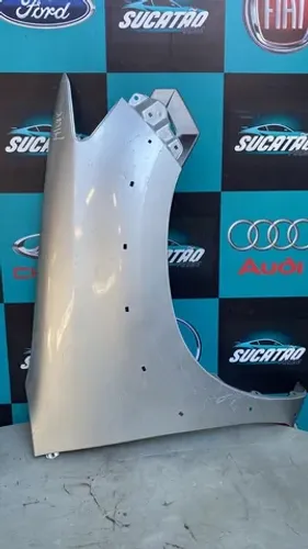 Paralama Hilux lado direito