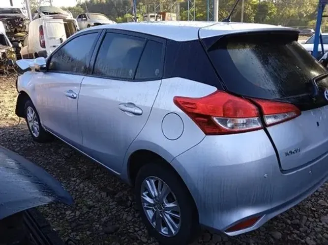 SUCATA TOYOTA YARIS 2024