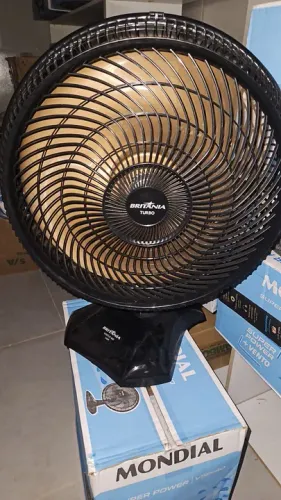 Ventilador Britânia Turbo  Potente silencioso NOVO-R$199.00 AVISTA. 