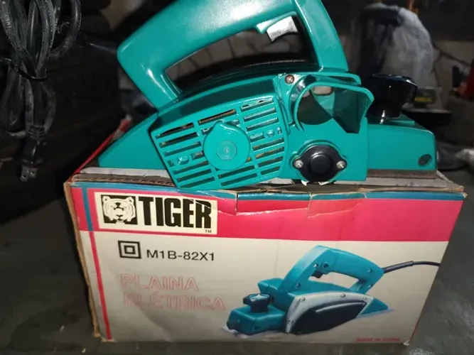PLAINA ELÉTRICA TIGER M1B- 82X1
