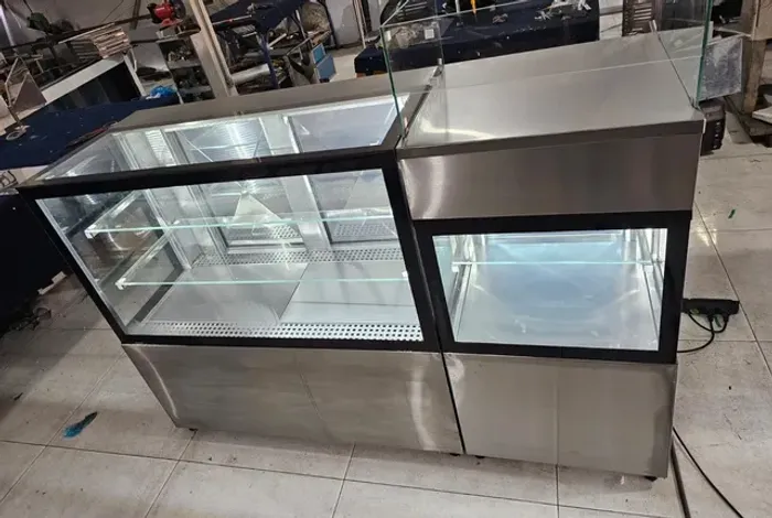 Expositoras inox para padaria, lanchonete sob medida 
