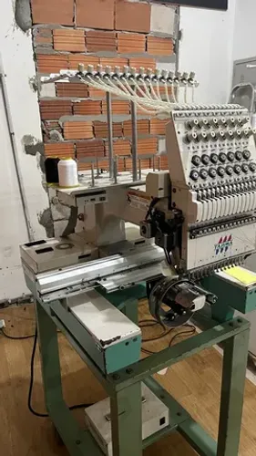Bordar Tajima Neo 15 agulhas com boné