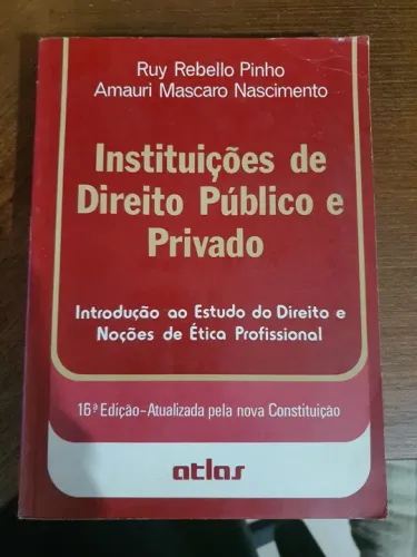 Instituições de Direito Público e Privado