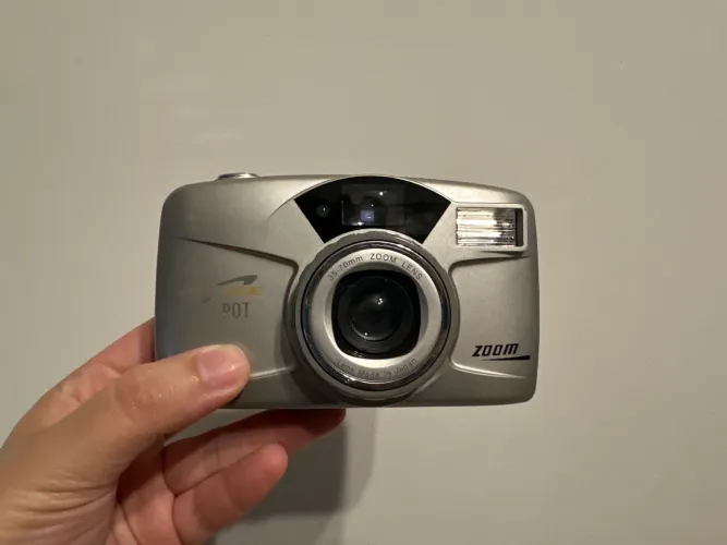Mirage Spot - Câmera analógica compacta