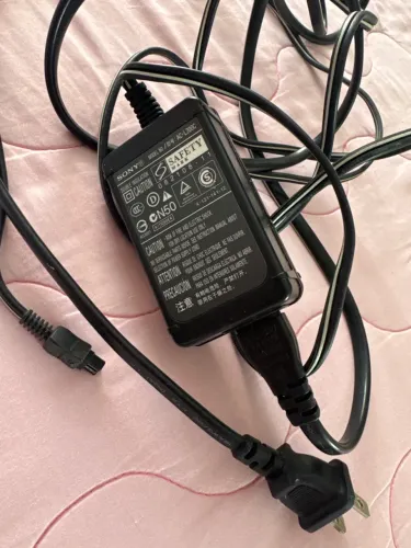Carregador Sony 