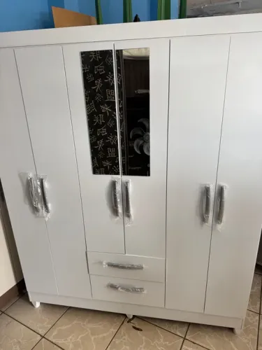 Guarda-roupa 6 portas branco novo