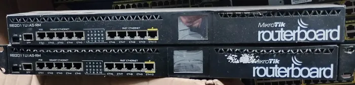 Roteador Mikrotik RB2011UIAS-RM 5 portas