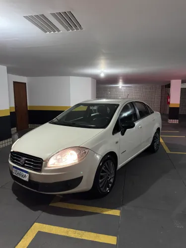 Fiat Linea Essence Dualogic 1.8 Flex 16V 4P 2016