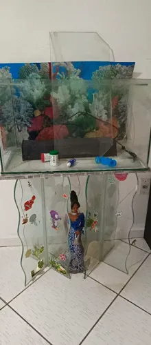 Aquário decorativo com acessórios