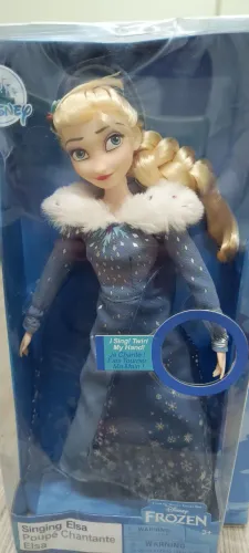 Boneca Elsa Frozen Cantante
