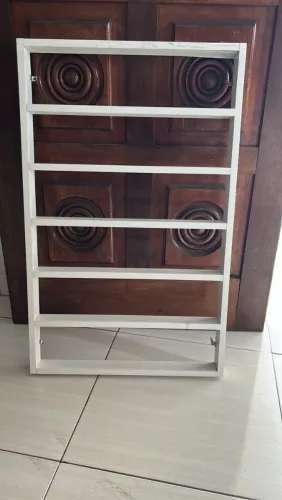 Diversos materiais semi novos de nails designer, cabine, estufa, motor e expositor