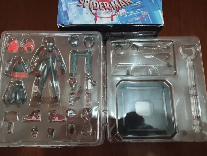 Homem Aranha Miles Morales Action figure Novo na caixa