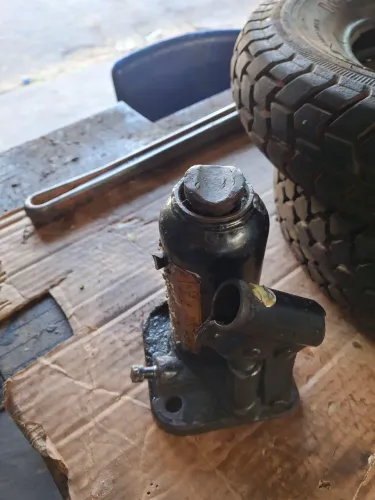 Macaco pra carro e caminhonete