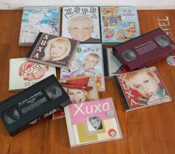 Cds Dvds VHS Xuxa Lote